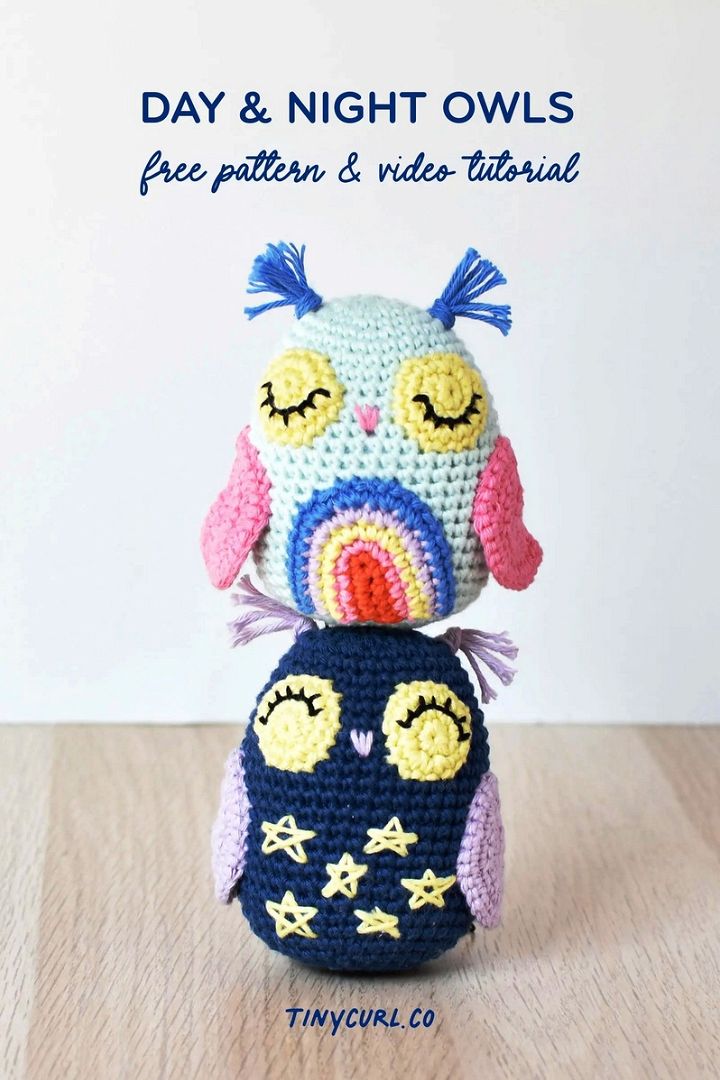 A Pair Of Sweet Crochet Owls
