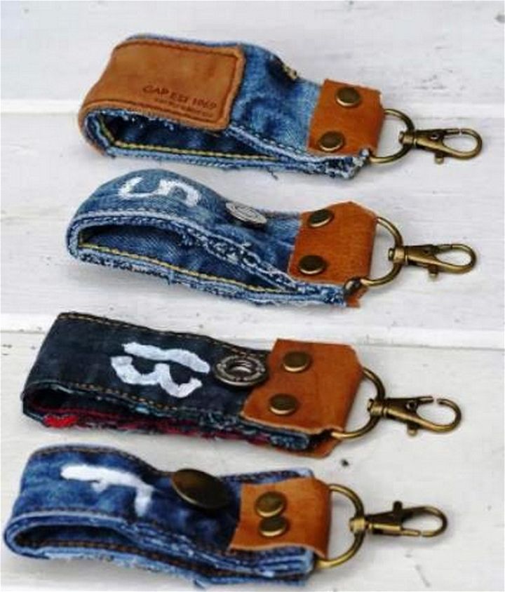 Cool DIY Fabric Key Fobs From Old Jeans