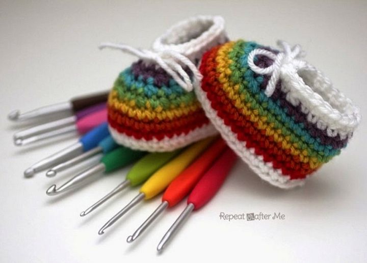 Crochet Rainbow Baby Booties Made With Clover Amour Crochet Hooks