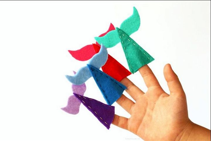 DIY Mermaid Tail Finger Puppets