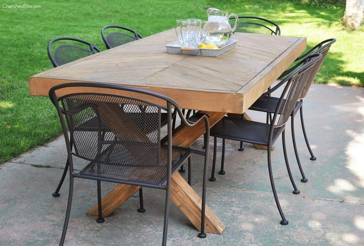 DIY Outdoor Table