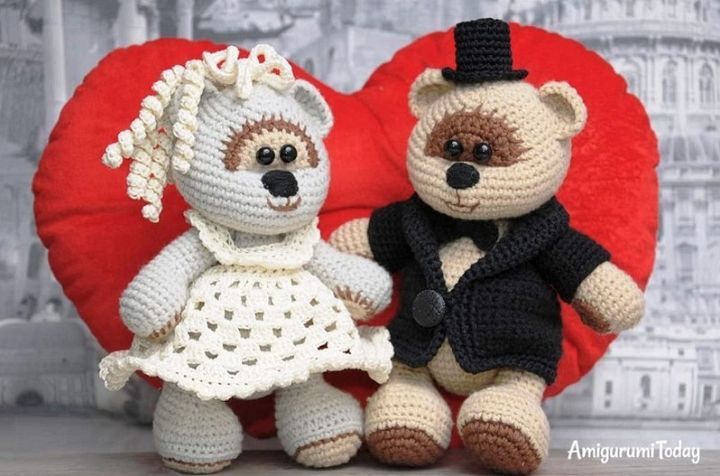 Free Amigurumi Wedding Bears Crochet Pattern