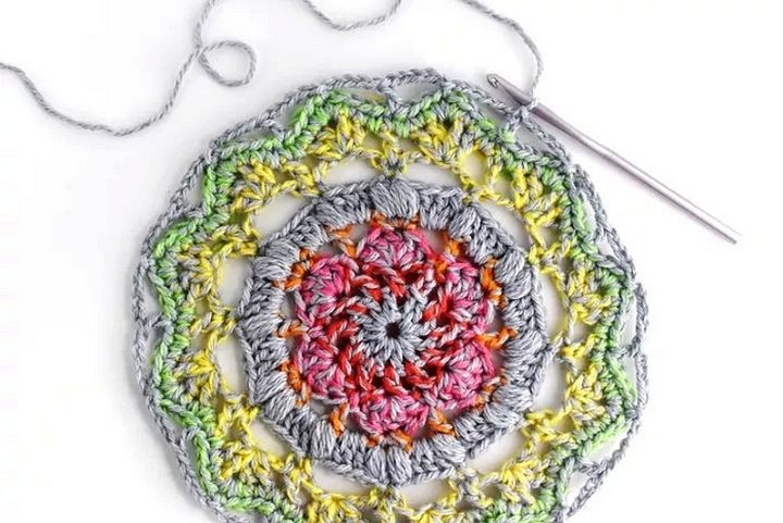 How to Make a Crochet Mandala