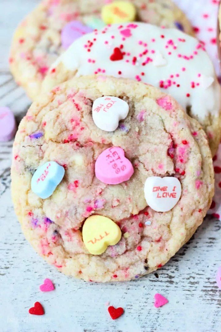 Valentines Day Sugar Cookies with Conversation Hearts