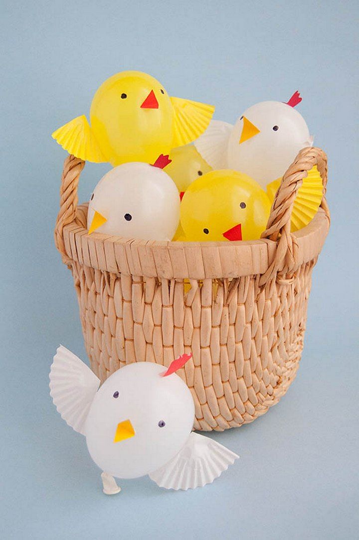 DIY Balloon Chickens