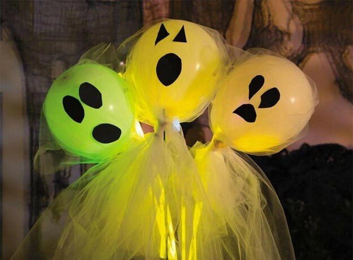 DIY Balloon Ghost
