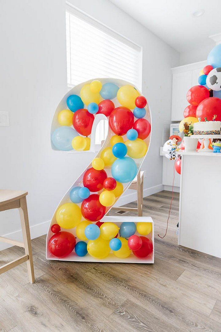 DIY Balloon Number