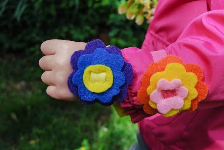 Easy DIY Felt Flower Bracelets Kids Craft