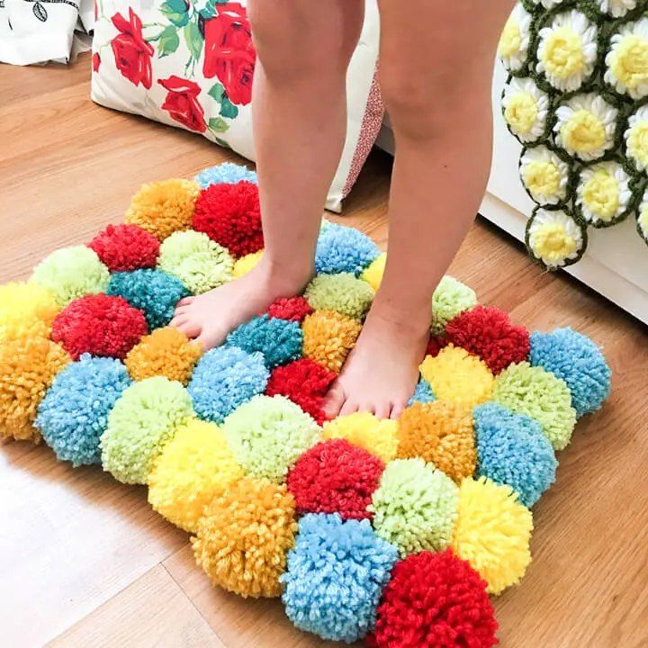 Easy DIY Pom Pom Rug