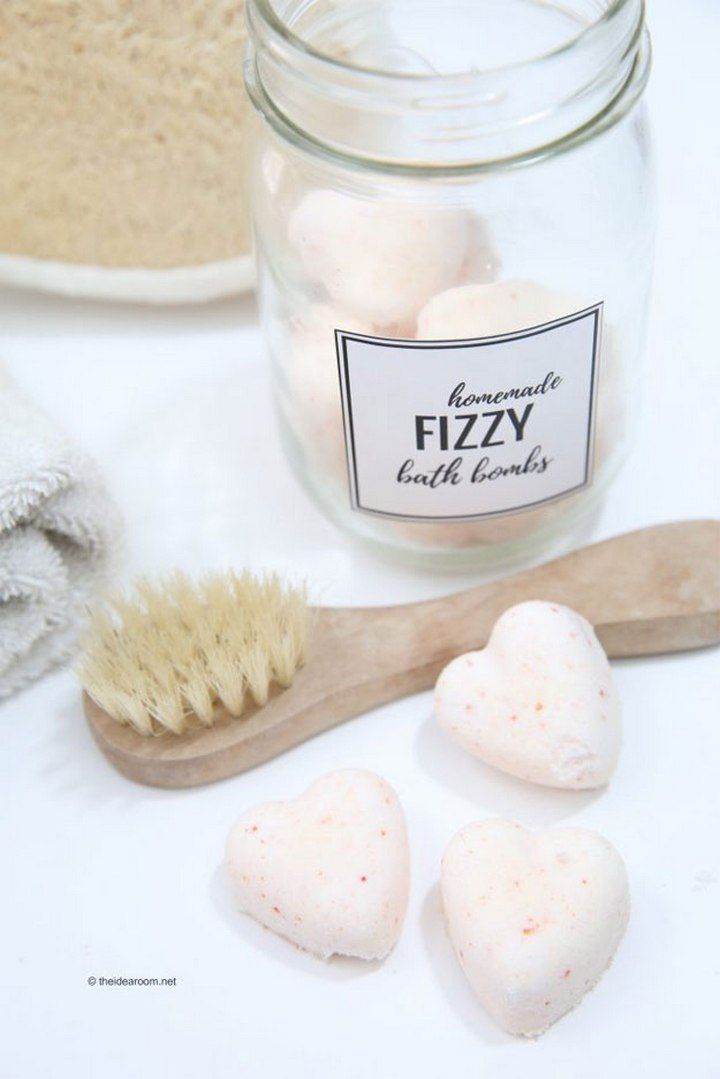 Homemade Fizzy Bath Bombs