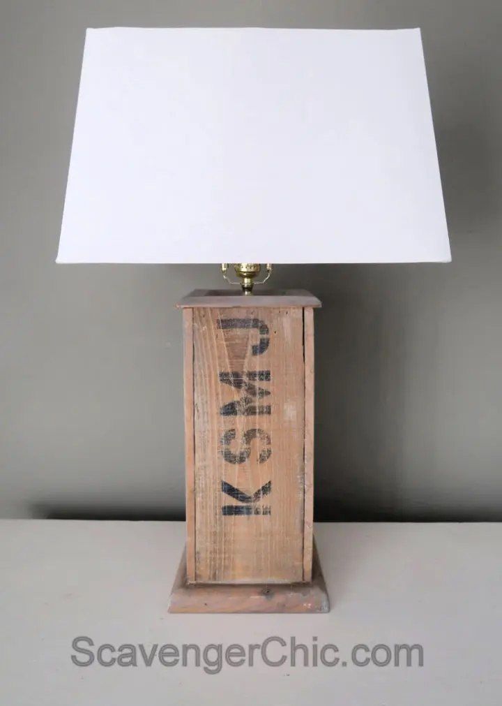 Build a Pallet Wood Lamp
