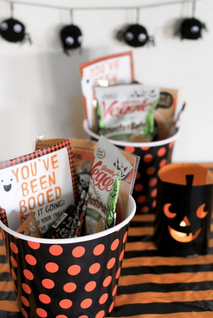 DIY Halloween Boo Baskets