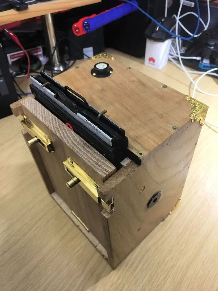 Easy to Make Pinhole Camera