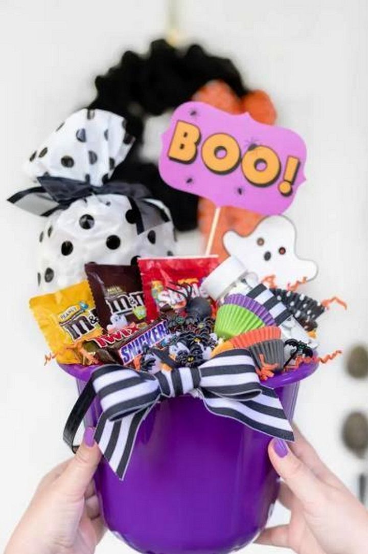 How to Make a Booing Gift Basket