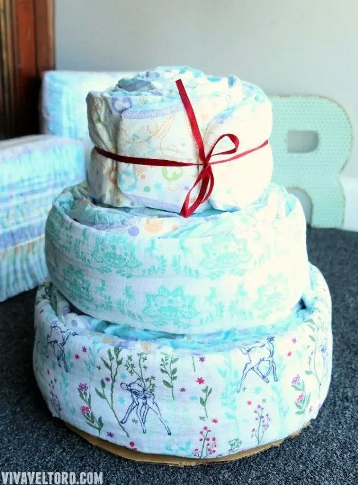 Making A Baby Shower Diaper Cake