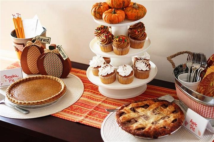 Thanksgiving Dessert Table Decorating on a Budget