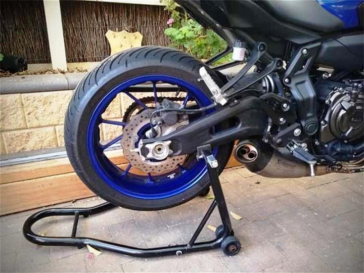 Cheap Paddock Stand for your Yamaha MT07 Motorcycle