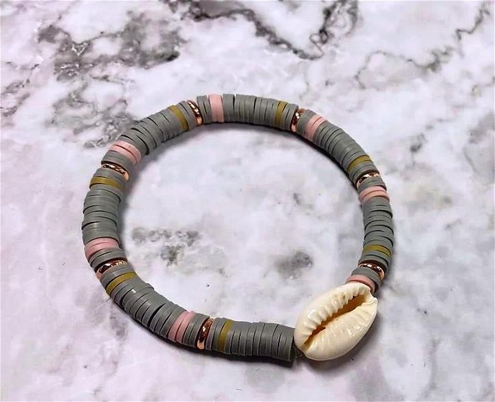 How to Create a Heishi Clay Bead Stretch Bracelet