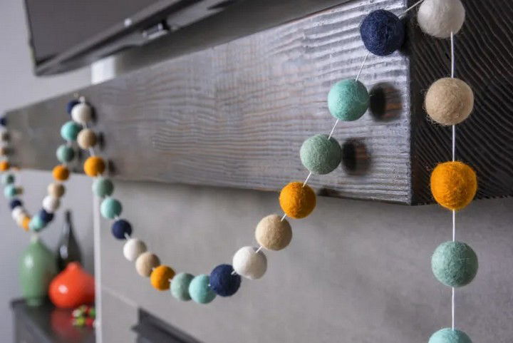 Felt Ball Garland the Easy Way