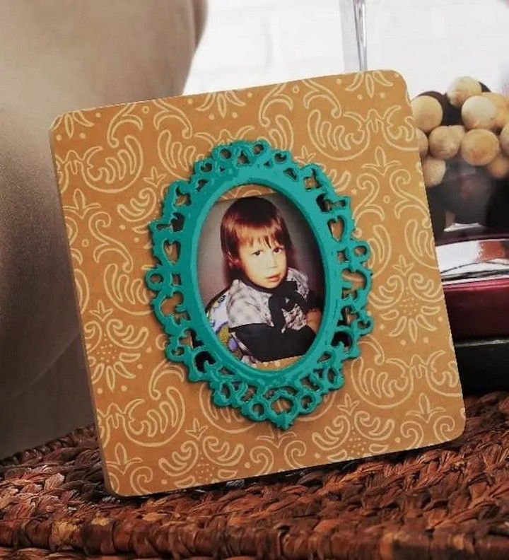 Decorate Your Own Photo Frame