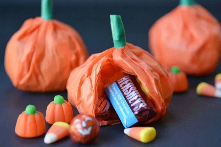 Easy Tissue Paper Pumpkin Favors